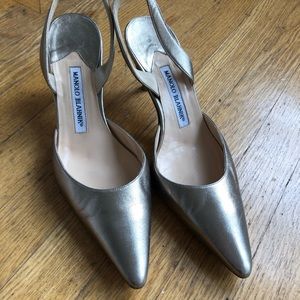 Manolo  blahnik gold Carolyne slingback pumps 38.5